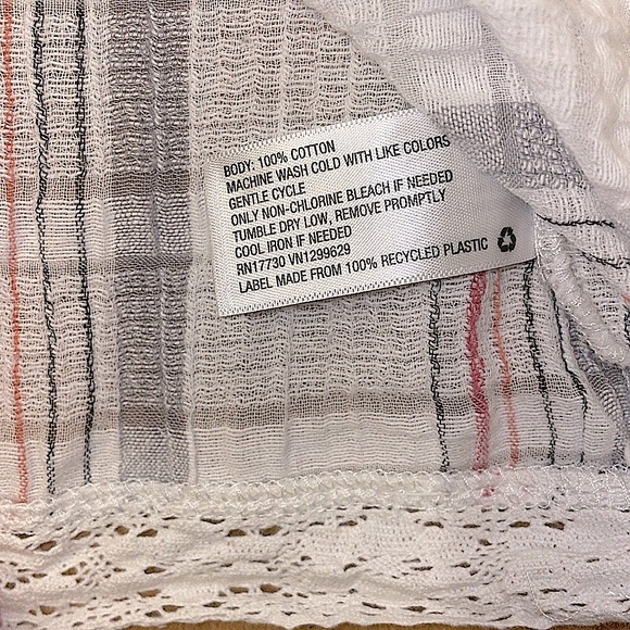 Knox Rose ruffle cap sleeve top size S - Picture 5 of 8